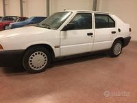 Usata Alfa Romeo 33 90 CV (66 kW) 1991 Bianco Berlina