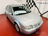 Usata VW Bora Highline 105 CV (77 kW) 2000 Grigio Berlina
