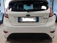 Usata Ford Fiesta ST-Line 75 CV (55 kW) 2017 Bianco Berlina