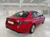 Usata Alfa Romeo Giulia Super 160 CV (117 kW) 2023 Rosso Berlina