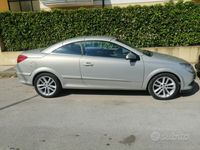 usata Opel Astra Cabriolet Twintop 1.9 cdti Cosmo 6m