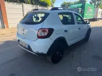 Usata Dacia Sandero Prestige 90 CV (66 kW) 2014 Bianco Berlina