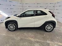 Käytetty Toyota Aygo X Active 72 HP (52 kW) 2025 Valkoinen Katumaasturi