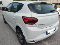 Usata Dacia Sandero Expression 101 CV (74 kW) 2025 Bianco Utilitaria