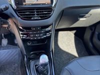 Usata Peugeot 2008 92 CV (67 kW) 2015 Grigio SUV