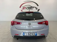Usata Alfa Romeo Giulietta Super 120 CV (88 kW) 2016 Argento Utilitaria