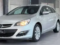 Usata Opel Astra Business 131 CV (96 kW) 2014 Argento Station wagon