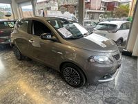 Usata Lancia Ypsilon Gold 69 CV (50 kW) 2023 Grigio Utilitaria