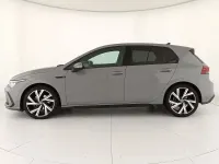 Usata VW Golf VIII R-line 150 CV (110 kW) 2023 Moonstone grey Berlina