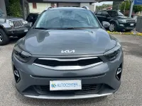 Usado Kia Stonic Style 82 CV (60 kW) 2023 Gris SUV