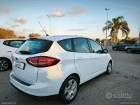 Usata Ford C-MAX Titanium 120 CV (88 kW) 2016 Bianco Monovolume