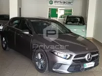 Usata Mercedes A180 Business 116 CV (85 kW) 2019 Grigio Utilitaria