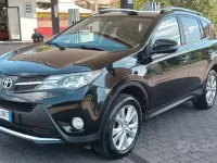 Usata Toyota RAV4 Style 150 CV (110 kW) 2015 Nero SUV