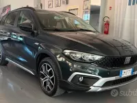 Usata Fiat Tipo Cross 131 CV (96 kW) 2023 Verde Berlina