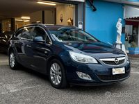 Usata Opel Astra Cosmo 110 CV (80 kW) 2011 Blu Station wagon