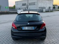 Gebraucht Peugeot 207 92 PS (67 kW) 2010 Schwarz Limousine