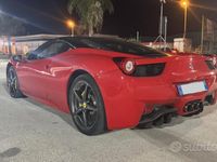 Usata Ferrari 458 566 CV (416 kW) 2012 Rosso Coupé
