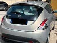 Usata Lancia Ypsilon Gold 69 CV (50 kW) 2015 Utilitaria
