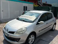 Usata Renault Clio II 75 CV (55 kW) 2007 Argento Berlina