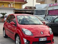 Usata Renault Twingo Initiale 64 CV (47 kW) 2008 Rosso Utilitaria