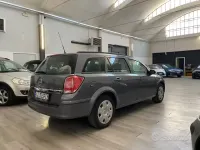 Usata Opel Astra Enjoy 90 CV (66 kW) 2005 Grigio Station wagon