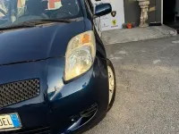 Usata Toyota Yaris 87 CV (63 kW) 2007 Blu Utilitaria