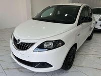 Usata Lancia Ypsilon Silver 69 CV (50 kW) 2022 Bianco Utilitaria