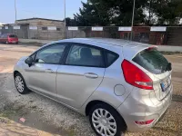 Second-hand Ford Fiesta 96 CP (70 kW) 2011 Argintiu Hatchback