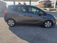 Usata Opel Meriva 2017 Grigio Monovolume