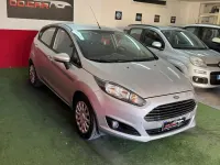 Usata Ford Fiesta Titanium 75 CV (55 kW) 2014 Grigio Utilitaria