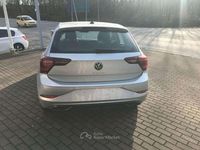 Usata VW Polo Style 94 CV (69 kW) 2022 Argento Utilitaria