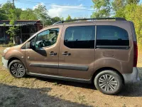 Usata Peugeot TePee Outdoor 114 CV (83 kW) 2014 Marrone Furgone