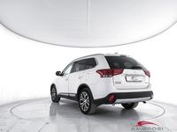 Usata Mitsubishi Outlander Instyle 149 CV (109 kW) 2019 Bianco SUV