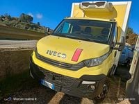Usata Iveco Daily 179 CV (131 kW) 2019 Giallo Berlina