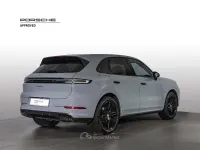 Usata Porsche Cayenne Sport 354 CV (260 kW) 2023 Grigio artico SUV