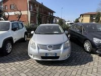 Usata Toyota Avensis Executive 150 CV (110 kW) 2009 Argento Berlina