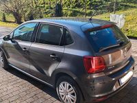 Usata VW Polo Trendline 75 CV (55 kW) 2015 Grigio Utilitaria