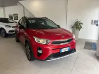 Usata Kia Stonic Style 100 CV (73 kW) 2020 Rosso SUV