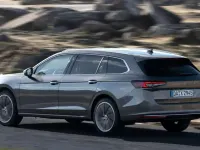 Usata Skoda Superb SportLine 193 CV (141 kW) 2024 Argento Station wagon