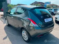 Usata Lancia Ypsilon Silver 85 CV (62 kW) 2016 Grigio Utilitaria