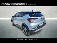 Usata Renault Captur Intens 100 CV (73 kW) 2023 Grigio chiaro SUV