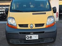 Usata Renault Trafic 100 CV (73 kW) 2006 Giallo Monovolume