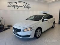 Usata Volvo V60 Business Edition 150 CV (110 kW) 2018 Bianco Station wagon