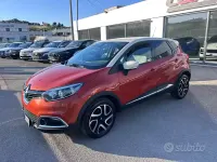 Usata Renault Captur 110 CV (80 kW) 2015 Rosso SUV