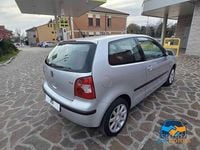 Usata VW Polo Comfortline 74 CV (54 kW) 2003 Grigio Berlina
