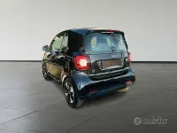 Usata Smart ForTwo Coupé Passion 60 kW (82 CV) 2023 Nero Utilitaria