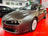 Second-hand Alfa Romeo 159 Distinctive 150 CP (110 kW) 2009 Gri Break
