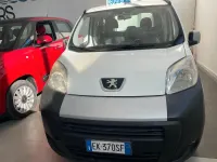 Usata Peugeot Bipper Family 75 CV (55 kW) 2012 Bianco Monovolume