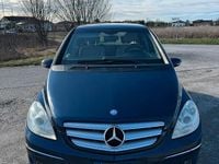 Usata Mercedes B200 140 CV (102 kW) 2008 Blu Monovolume
