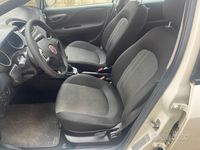 Usata Fiat Punto Street 85 CV (62 kW) 2014 Bianco Utilitaria
